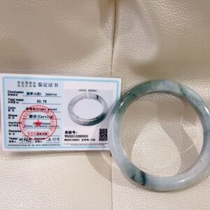Natural Burma Jade Bangle (Type A)